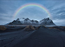 jiuyou入口-理性追星！奥纳纳推开想与他合影的球迷，但被另一人丢水瓶